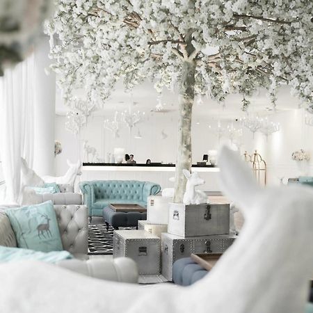 Creator Hotel Kulai Eksteriør billede