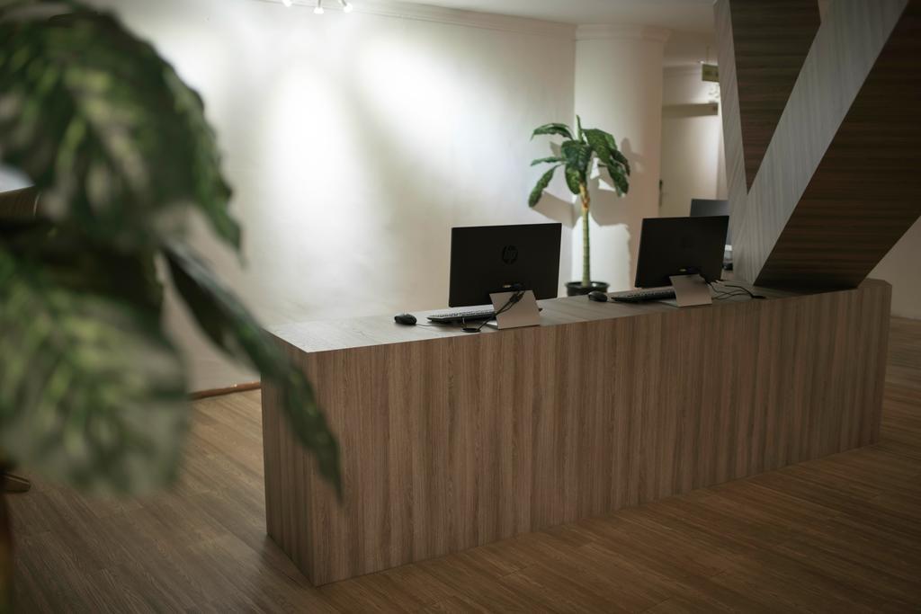 Creator Hotel Kulai Eksteriør billede
