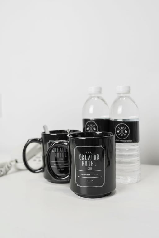 Creator Hotel Kulai Værelse billede