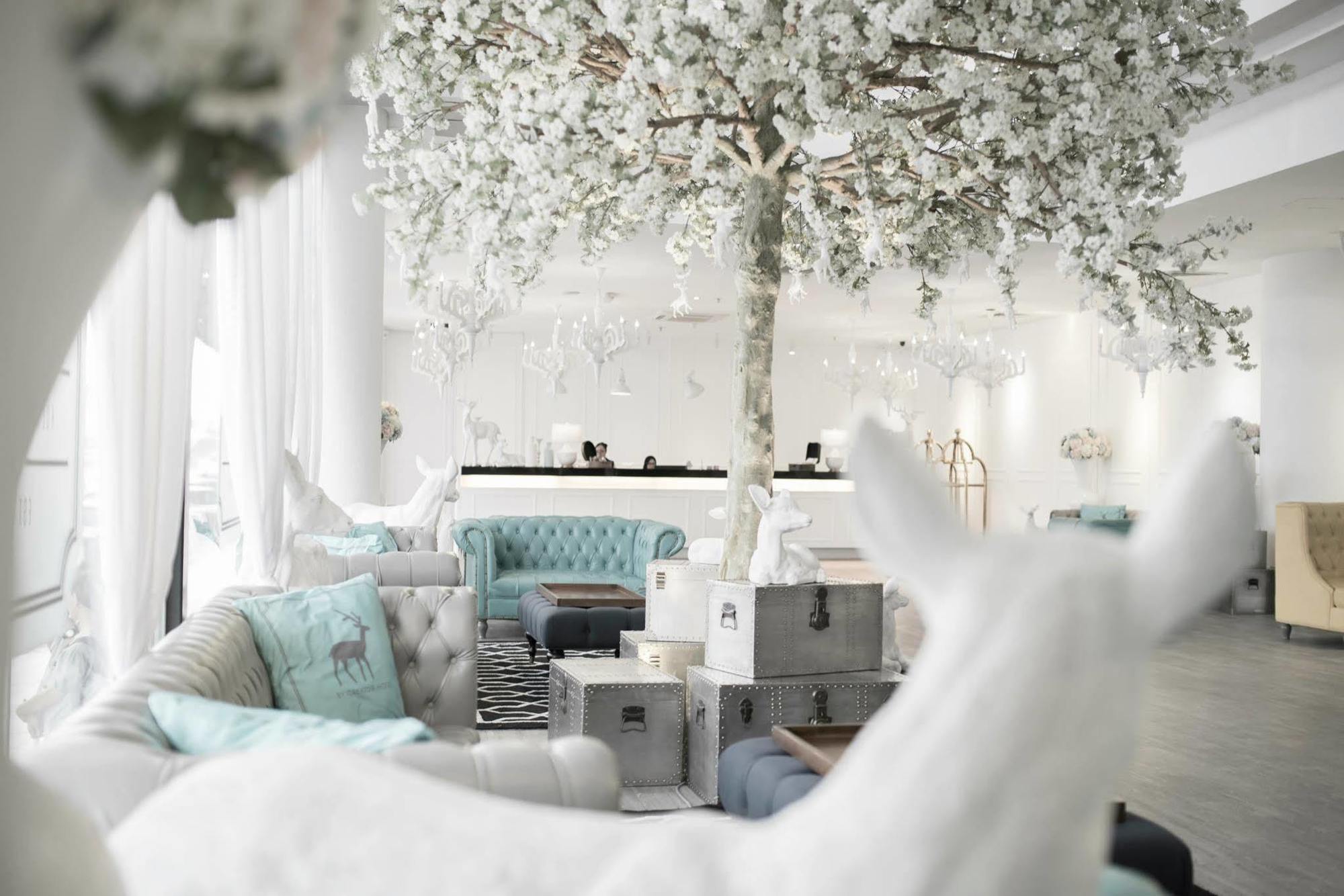 Creator Hotel Kulai Eksteriør billede